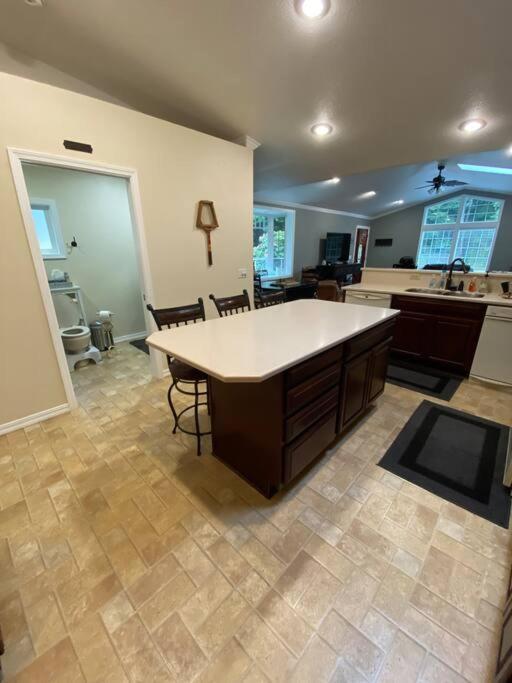 Get Away In The Redwoods Apartment Crescent City Bagian luar foto